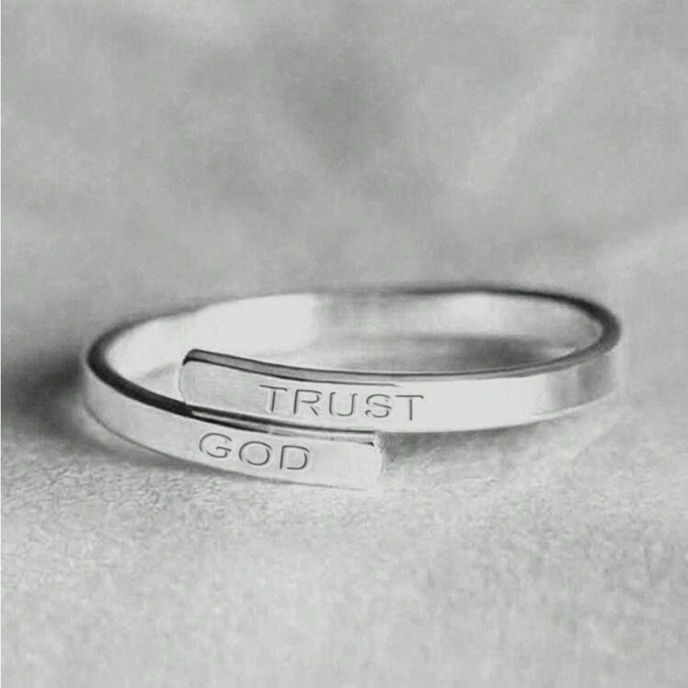 ✨NEW Trust God Silver Cuff ring 💍